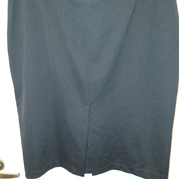 Express Classic Black Pencil Skirt. - Picture 2 of 5